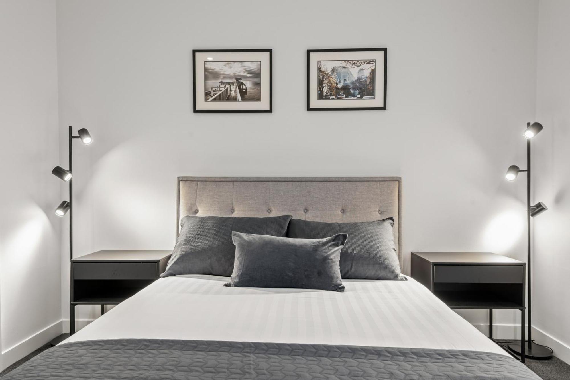 Stylish And Spacious 2-Bed Apartment Melbourne Bagian luar foto